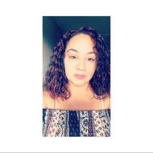 Meet your Posher, Edith